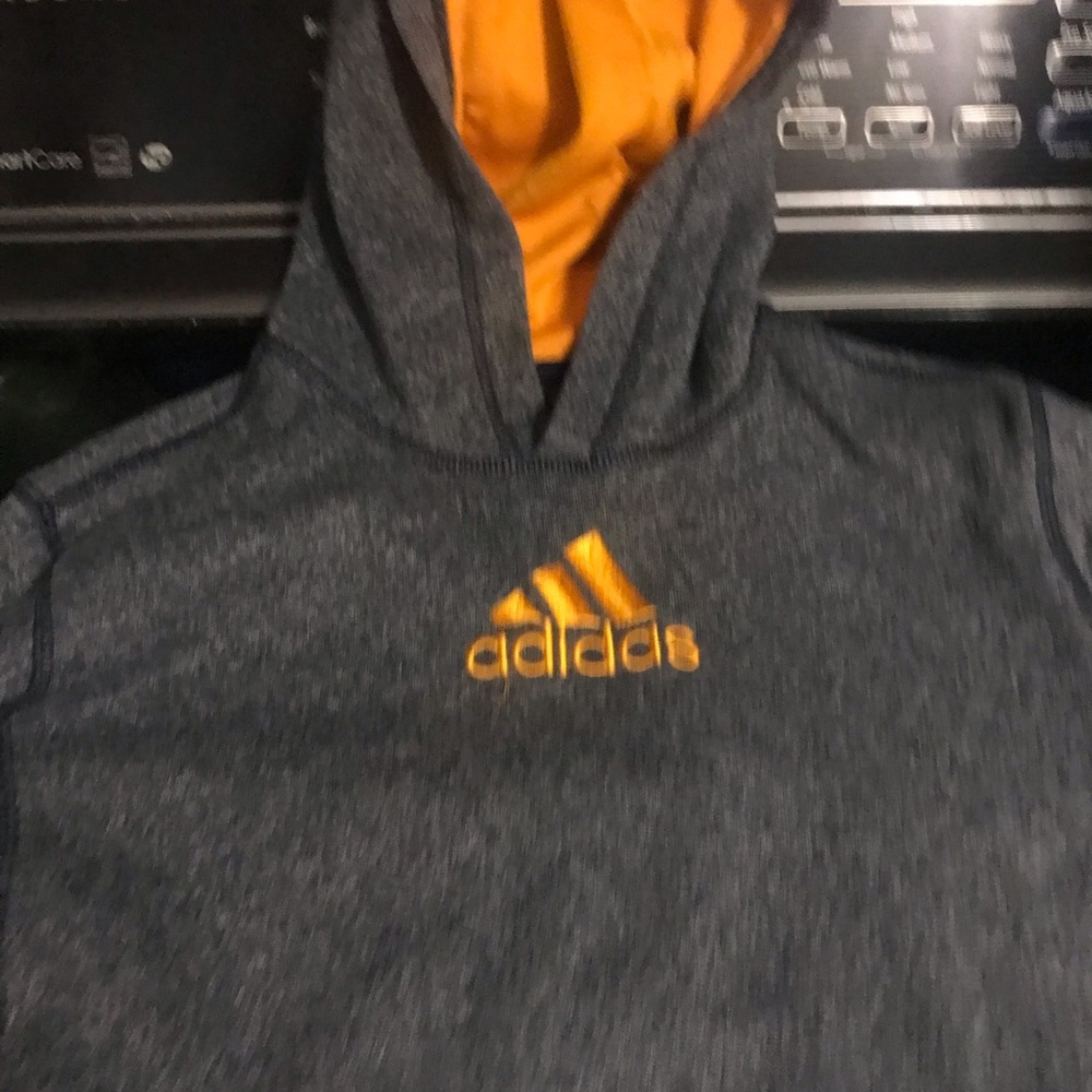 Adidas sweatshirt boys size M